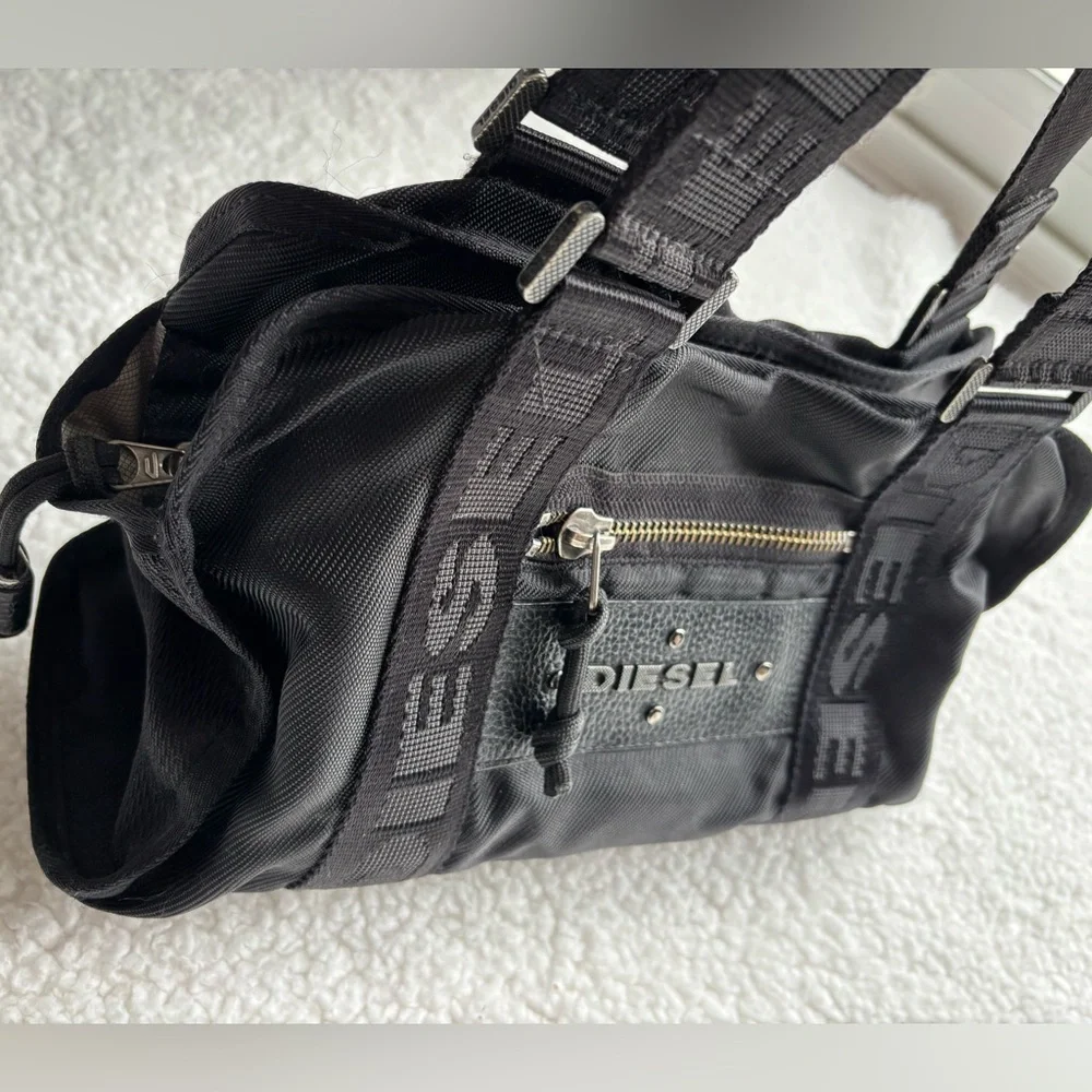 Diesel Vintage Y2K Black Logo Nylon Shoulder Bag with Leather Handles - Picture 2 of 6